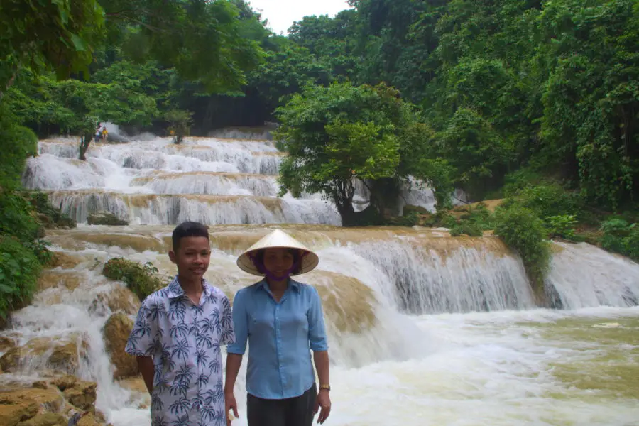 Vietnamese son and daughter at Cloud wateerfall Pu Luong Reserve