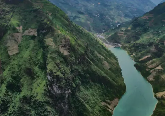 Mã Pí Lèng Mountain Pass