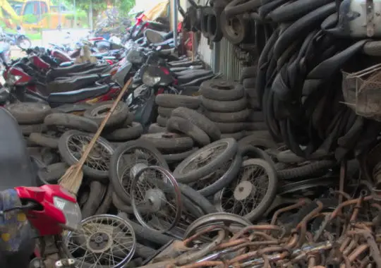 Tề Lỗ  – Scrapyard Town