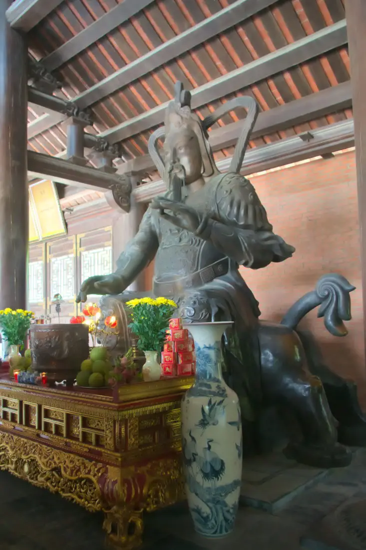 Statue at the 3 internal gates of Bai Dinh Pagoda complex, Vietnam